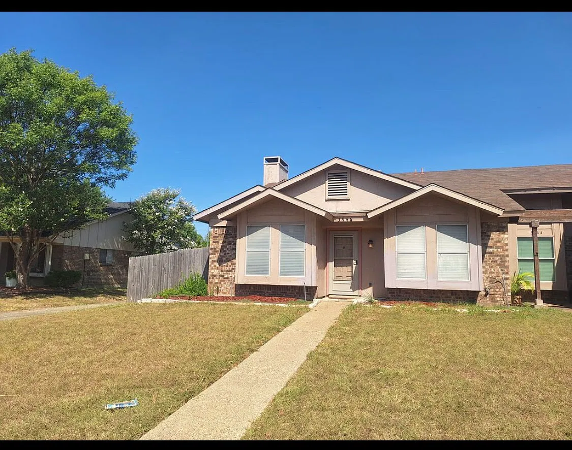 3944/3946 Queens Ct Garland TX 75043 — Photo 1