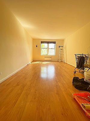 1st image of 9402 4th Ave #6