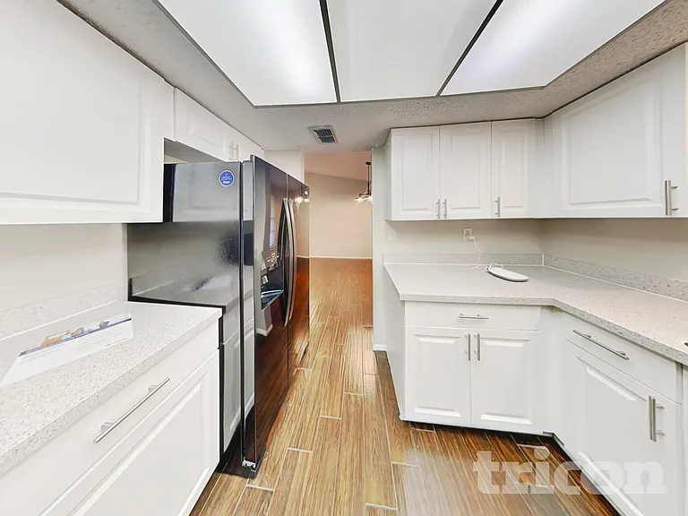 8102 Chickasaw Ln — Photo 4