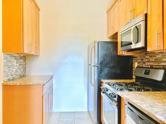 Rented by Matthew Gros-Werter, LREB  | media 8