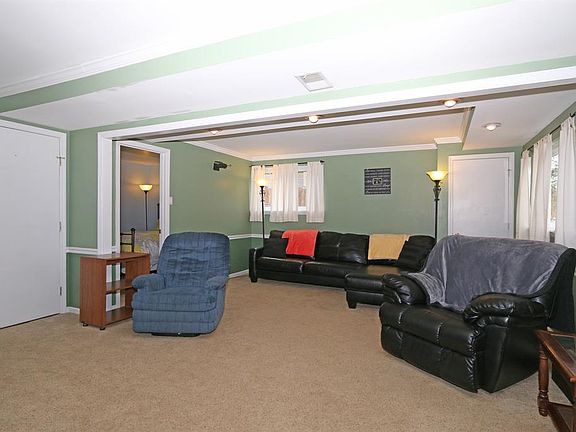 5th image of 5624 Windridge Dr