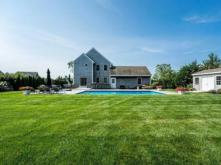 24 Randolph Way — Photo 3