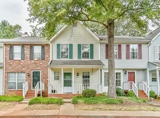 8146 Circle Tree Ln, Charlotte, NC 28277