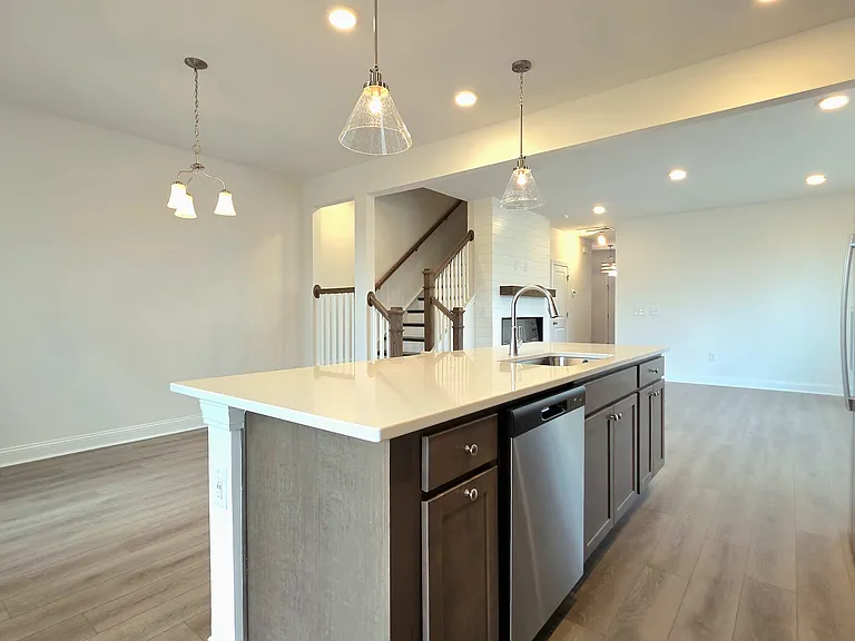 670 Bolder Way — Photo 8