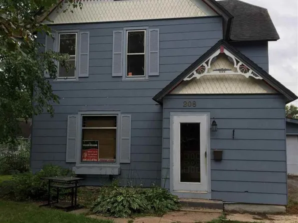 208 Pearl St, Boscobel, WI 53805