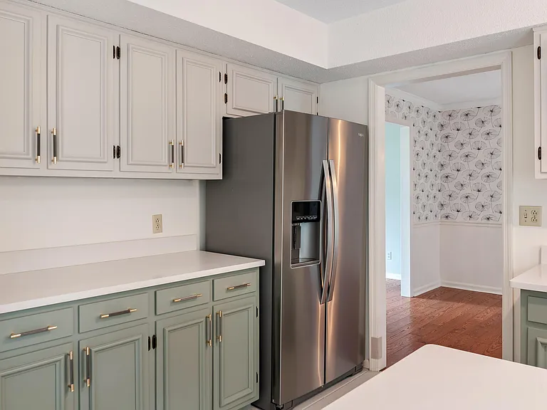 7830 Cove Ridge Dr — Photo 18