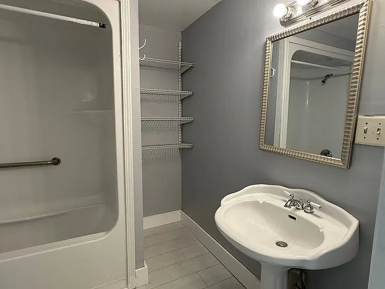 2801 Columbia Ave — Photo 13