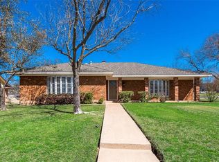 3413 Peachtree Ln, Pantego, TX 76013