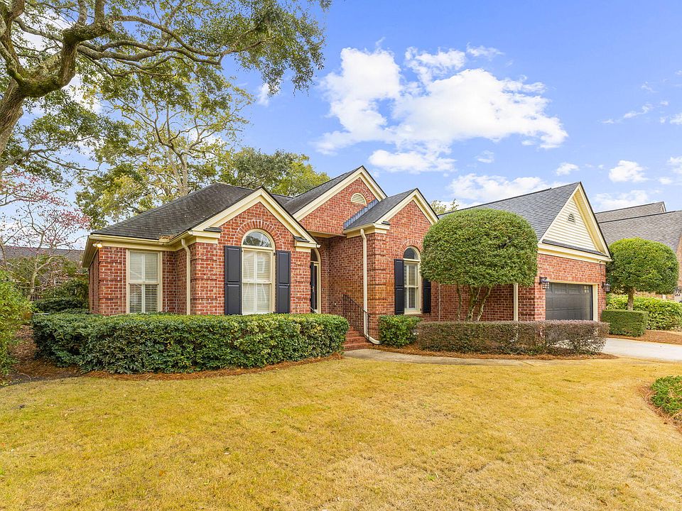 1st image of 1380 Southlake Dr