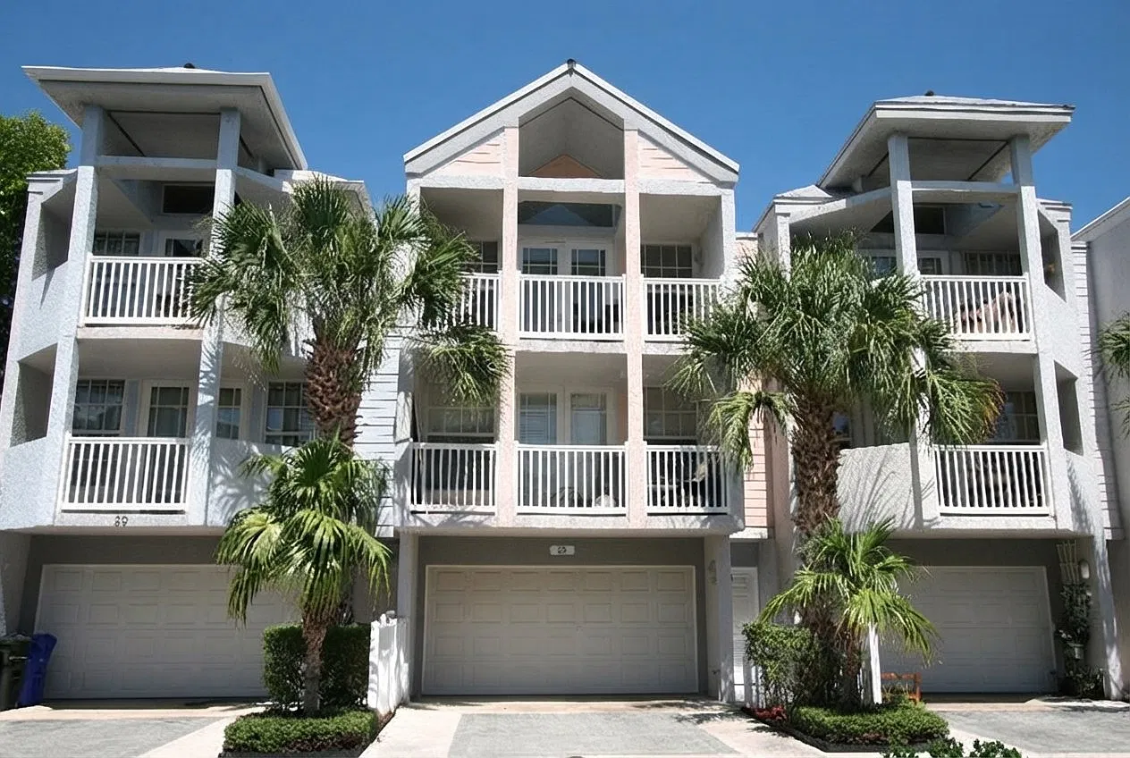 Luxury Key West Townhome | Private Elevator, Pool & Garage — Photo 1