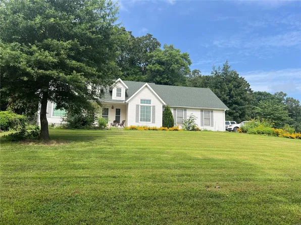 1837 Cypress Dr, Cape Girardeau, MO 63701