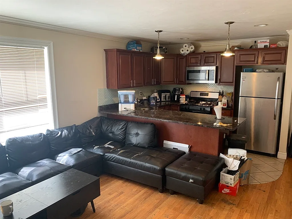 Building Photo - 2953 Washington St #1