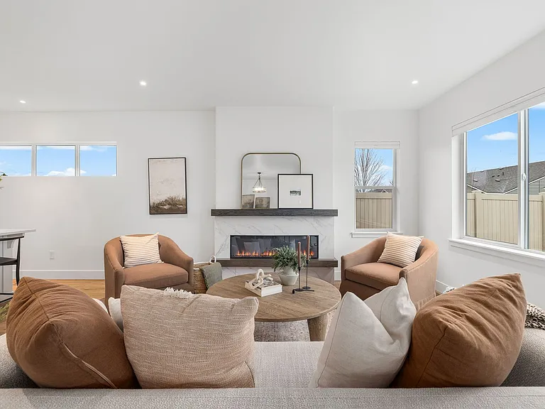2318 E Ringneck St — Photo 41