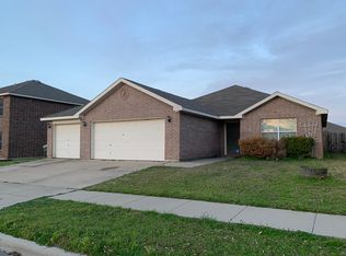 8215 Wesson Rd, Arlington, TX 76002