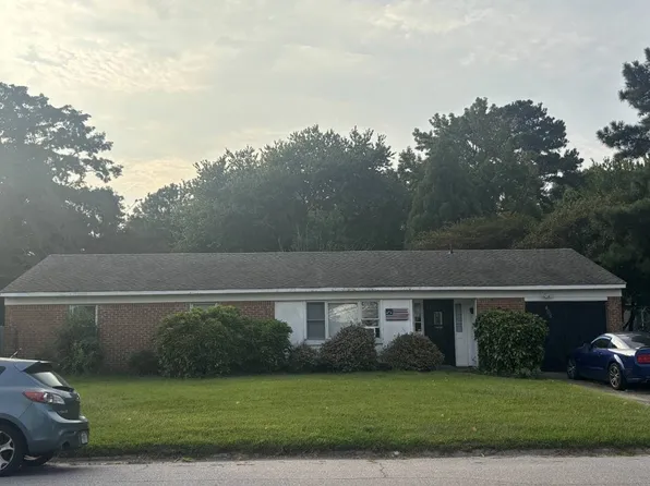 408 Lee Highlands Blvd, Virginia Beach, VA 23452