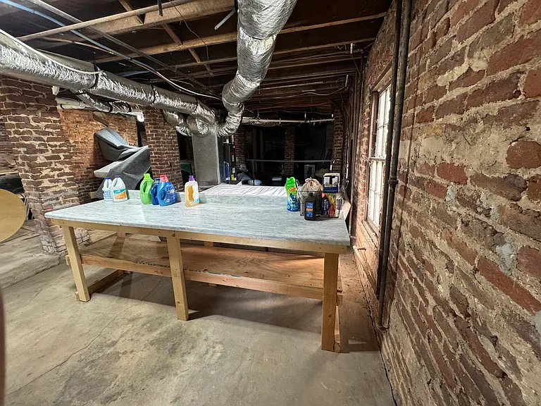 2112 S Main St #1 — Photo 19