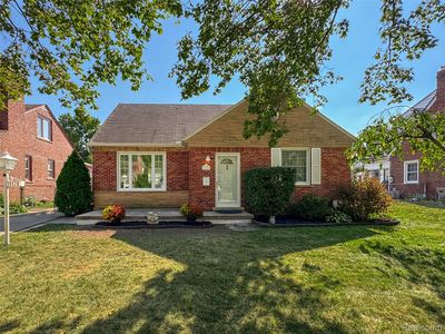 15520 Deerfield Ave, Eastpointe, MI, 48021