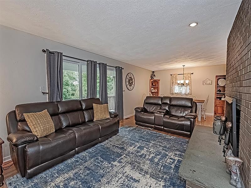 171 Ash Ln W, Leechburg, PA 15656 Zillow