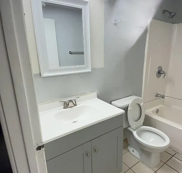Unit Photo