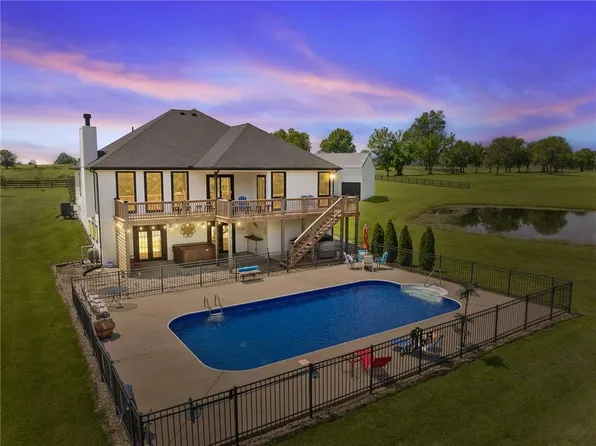 38010 E 171st St, Pleasant Hill, MO 64080