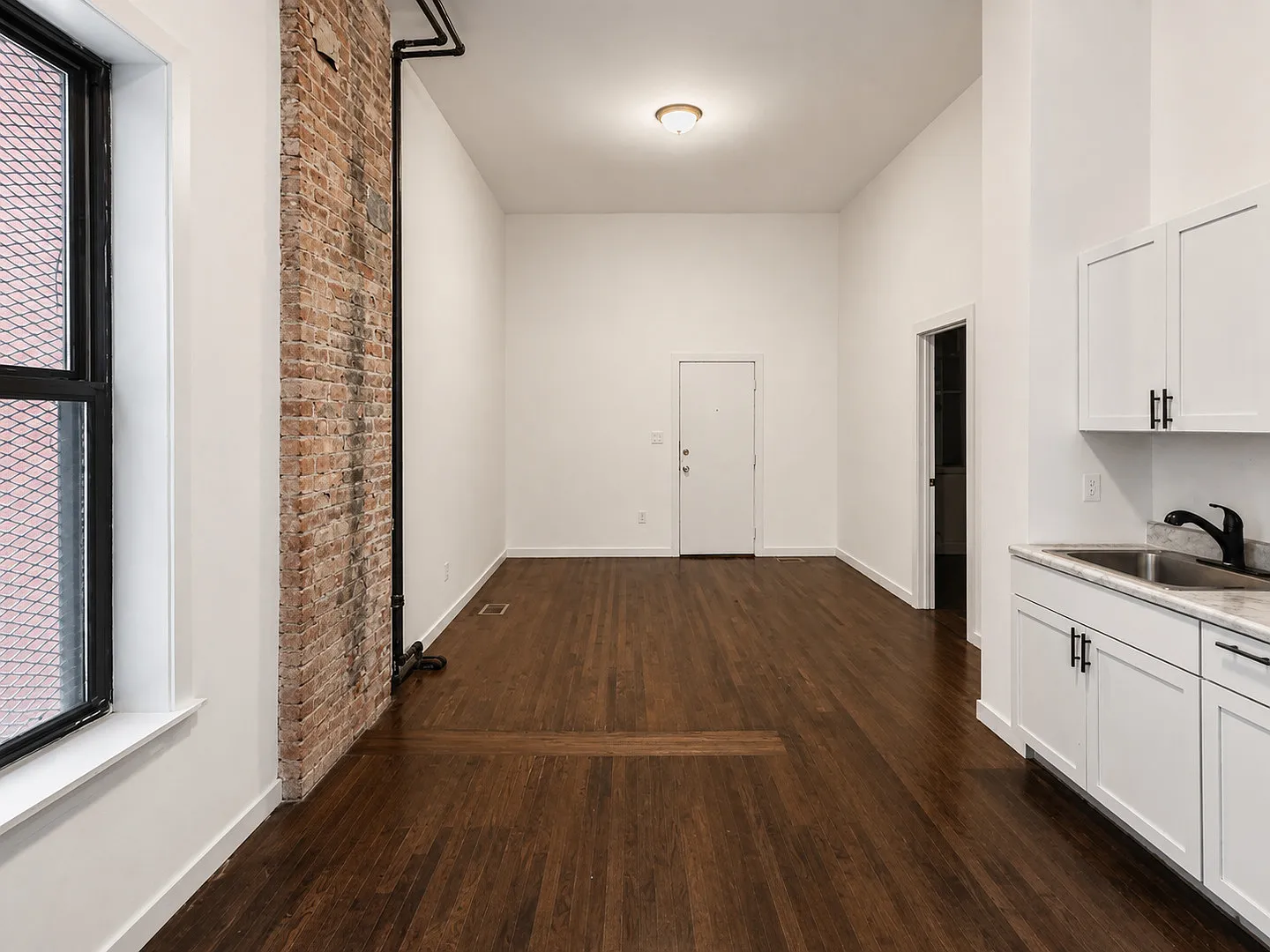 2 bed, 650 sqft, $1,200 — Photo 4