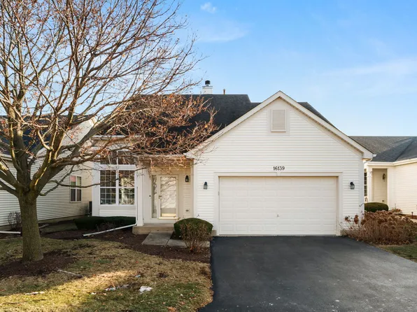 16139 Seneca Lake Cir, Crest Hill, IL 60403