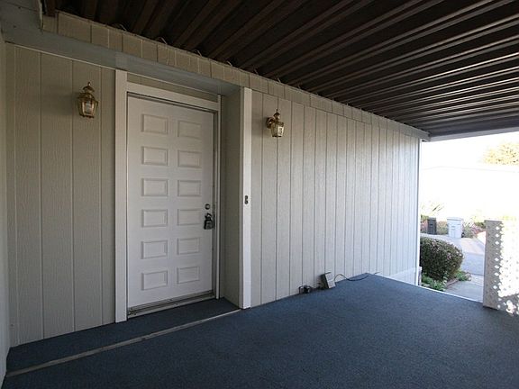 5th image of 512 Dipper Cir