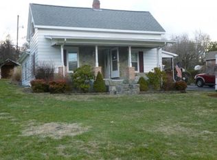 1612 Clouds Ford Rd, Kingsport, TN 37665