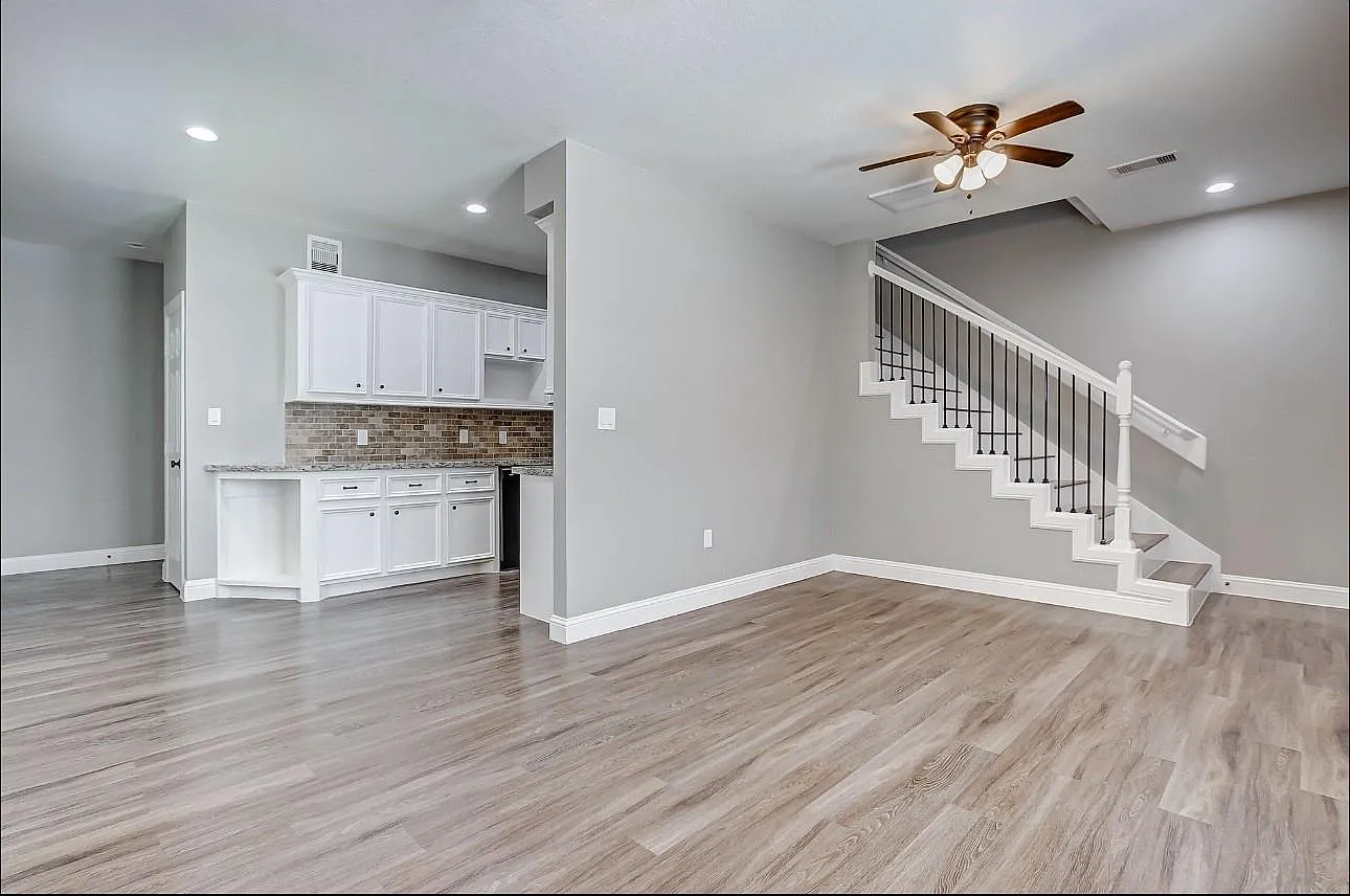 3 bed, 2816 sqft, $1,850 — Photo 3