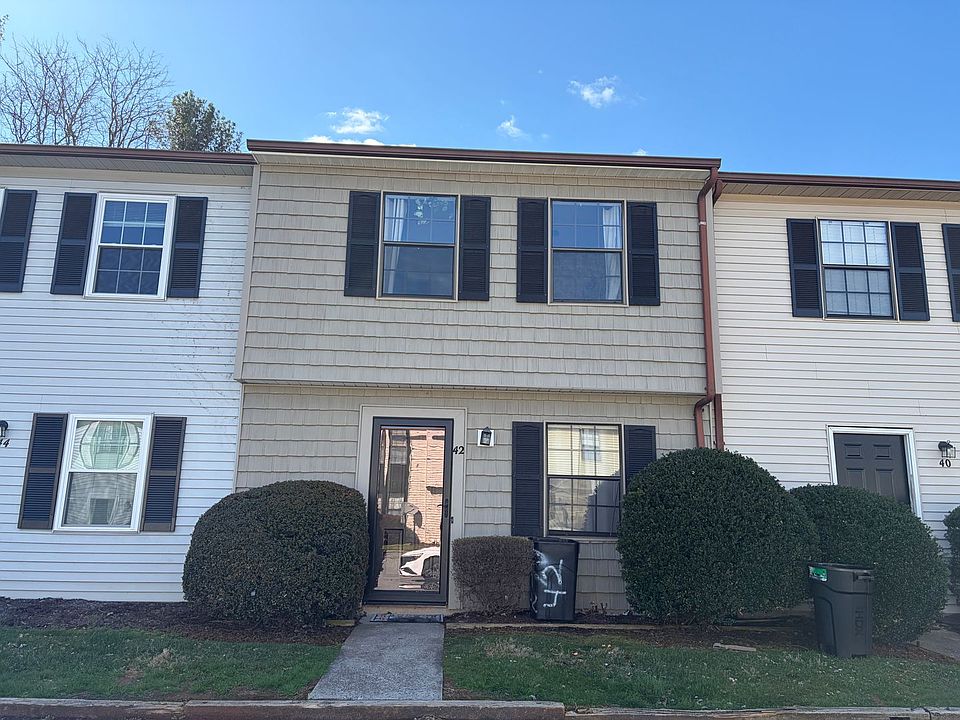 1st image of 42 Countryplace Ln