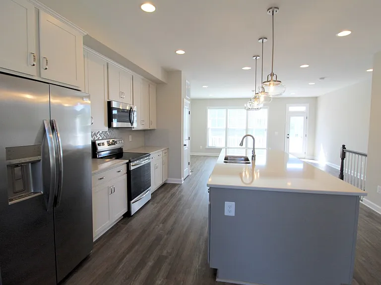 3398 Monterey Dr — Photo 14