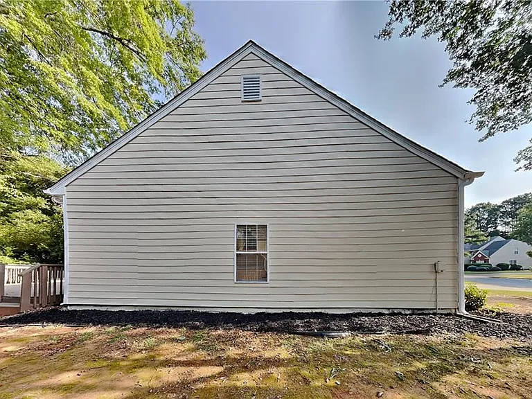 1716 Chanson Pl — Photo 17