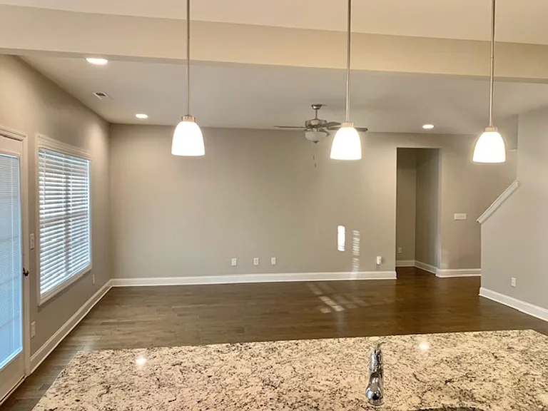 113 James Parcus Cir — Photo 7