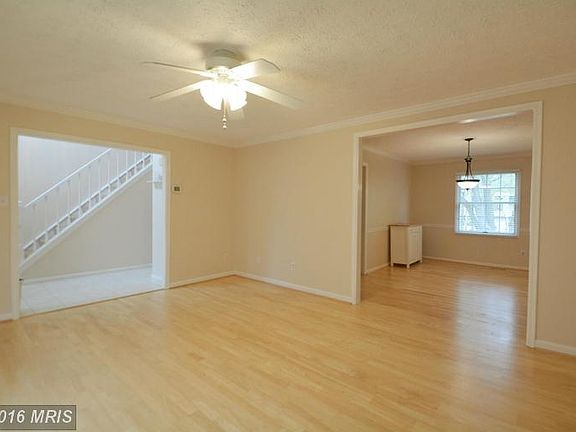 4th image of 12809 Valleyhill St