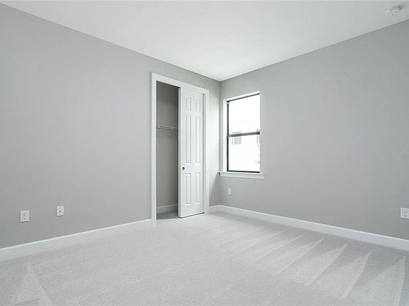 4th image of 20505 Shady Glen Ct