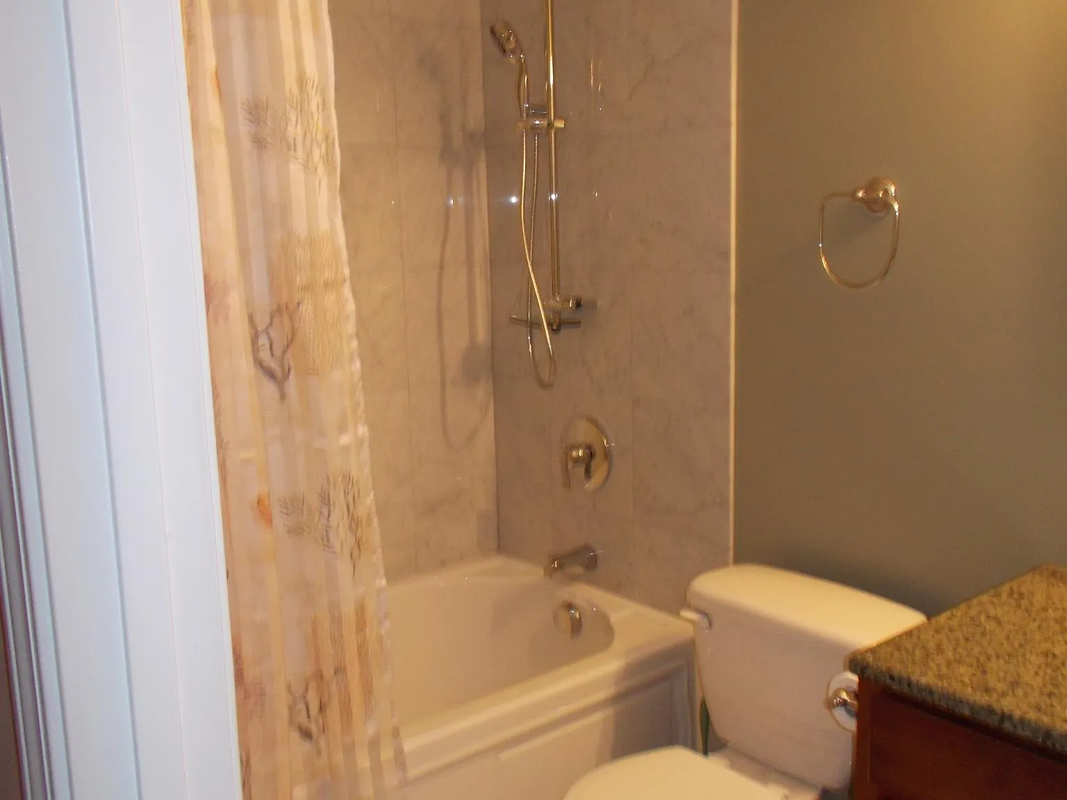 920 Beau Dr — Photo 3