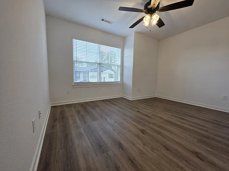 826 N Crater Ave #2 — Photo 13