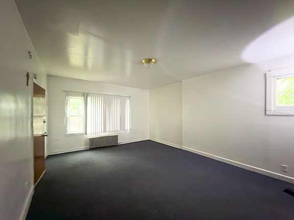 4th image of 1833 Hartrey Ave