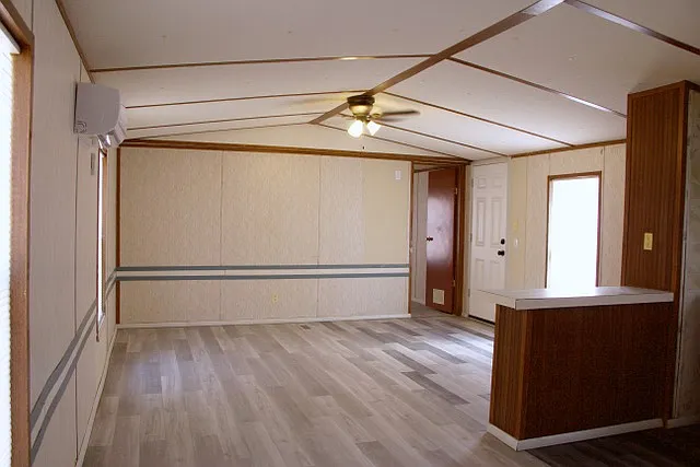 3 bed, 960 sqft, $1,000 — Photo 4