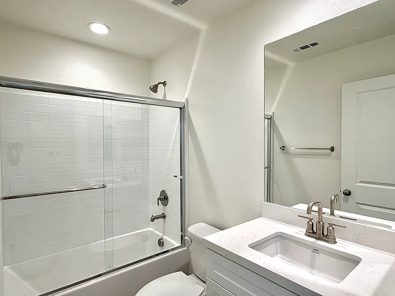 114 N Lassen Ave #1 — Photo 11