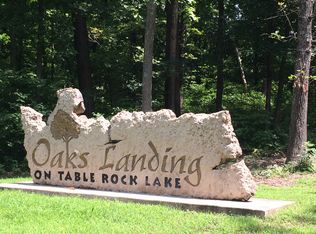 Oaks Landing Dr #15, Eureka Springs, AR 72631