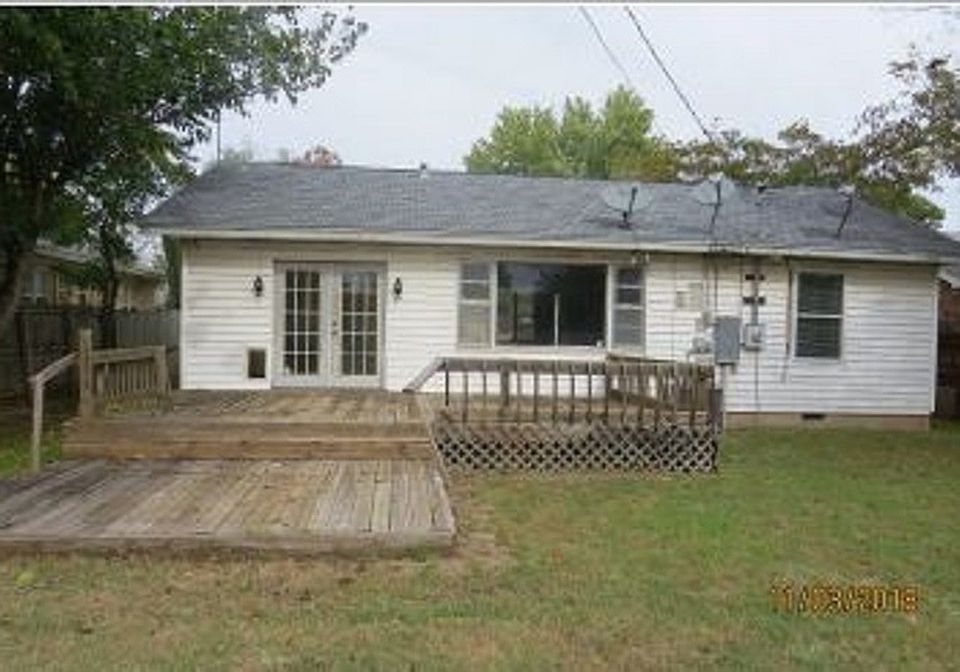 1st image of 3108 NW Kinyon Ave