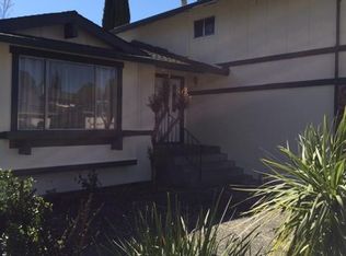 395 Marigold Dr, Fairfield, CA 94533