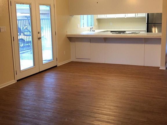 4th image of 7675 N 1st St APT 121