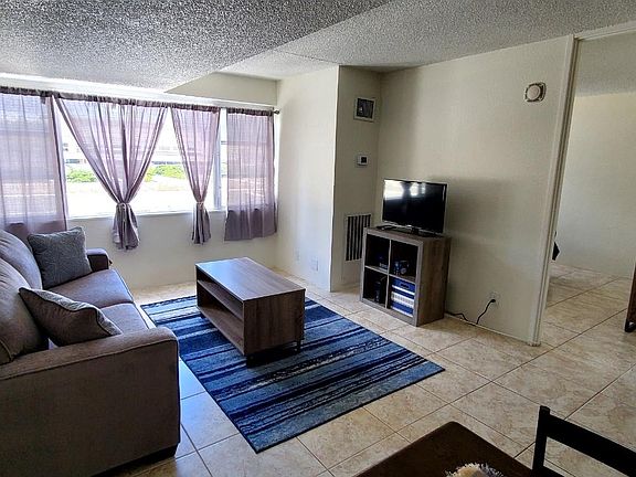 2nd image of 400 Hobron Ln APT 608