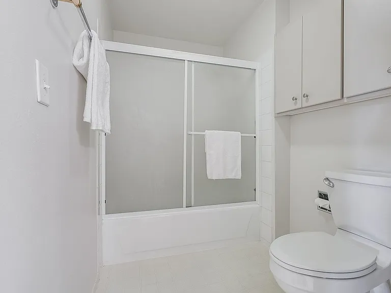 205 SW Montgomery St #204 — Photo 18