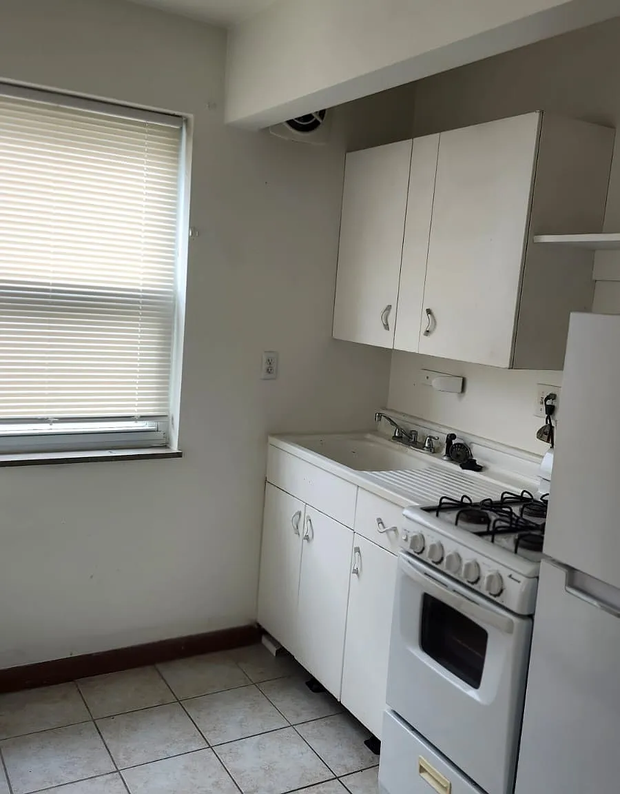 1 bed, 400 sqft, $750 — Photo 4