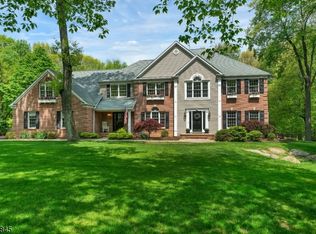 32 Ascot Dr, Long Valley, NJ 07853