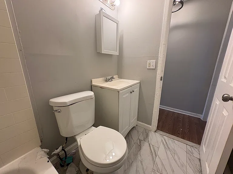 64 Harper Ave #B — Photo 8
