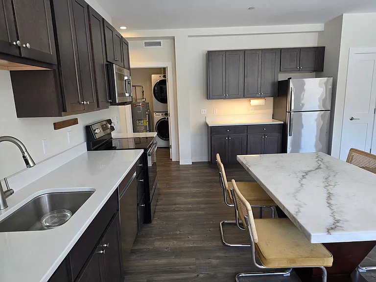 149 Maine St #205 — Photo 3